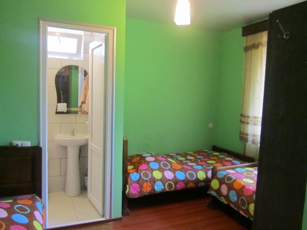 Suliko Guest House Batumi Ruang foto