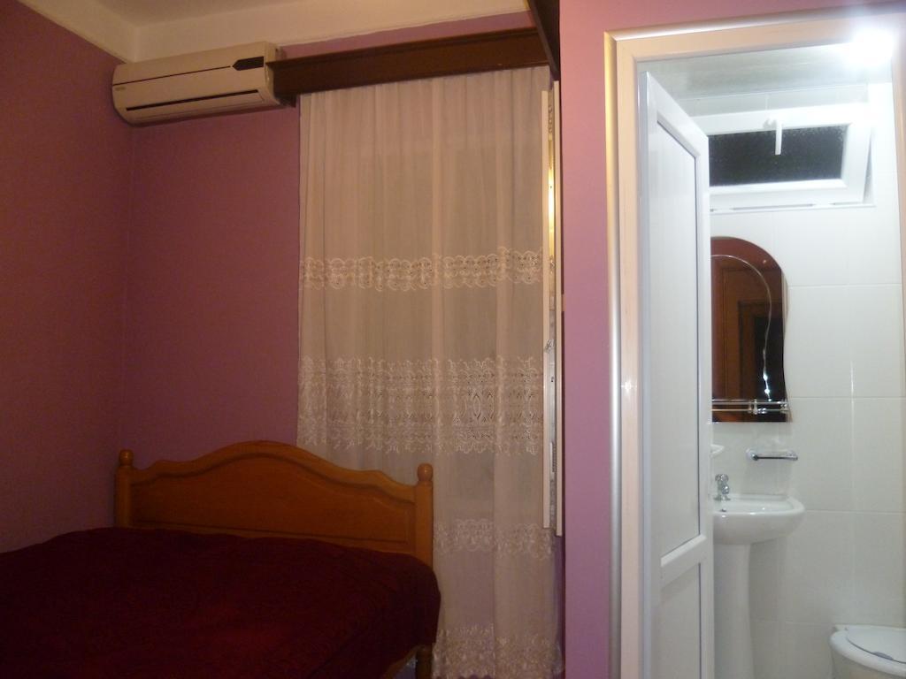 Suliko Guest House Batumi Ruang foto